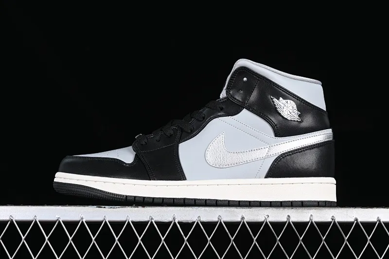 All categories Air Jordan Jordan series basketball shoes Air Jordan 1 Mid Air Jordan 1 Mid SE "Black Chrome" AJ1 Joe 1 Smoked Panda mid-top basketball shoes FB9892-002